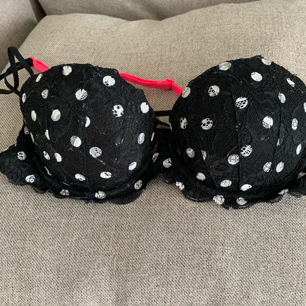 Victoria’s Secret pink